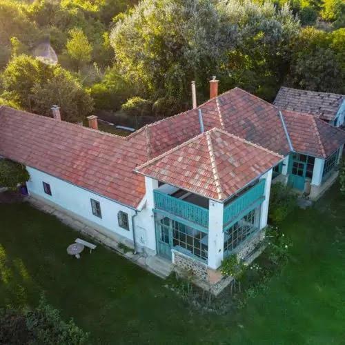 Ferienwohnung Bardio Birtokhaz - Koerpanorama Lesenceistvand Exterior foto